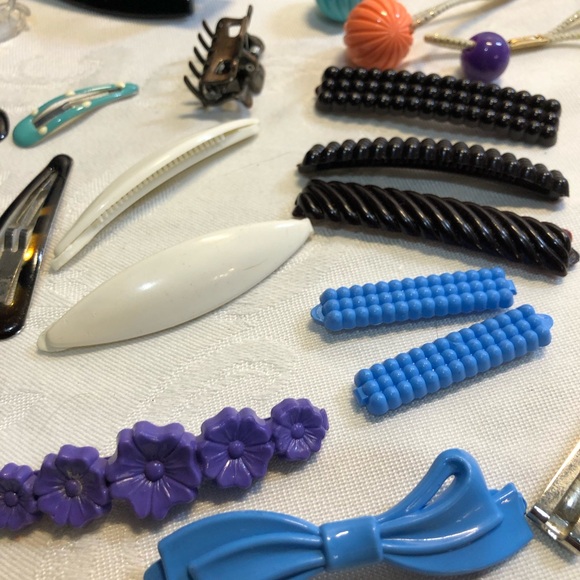 Large Lot Of Vintage Hair Accessories Barrett’s Elastics Scrunchies Clips - Picture 10 of 14